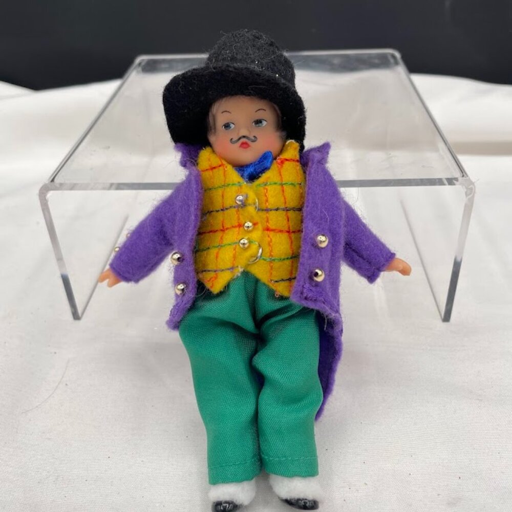 Effanbee Doll Company Wizard of Oz Patsyette Munchkin Land Mayor Doll READ